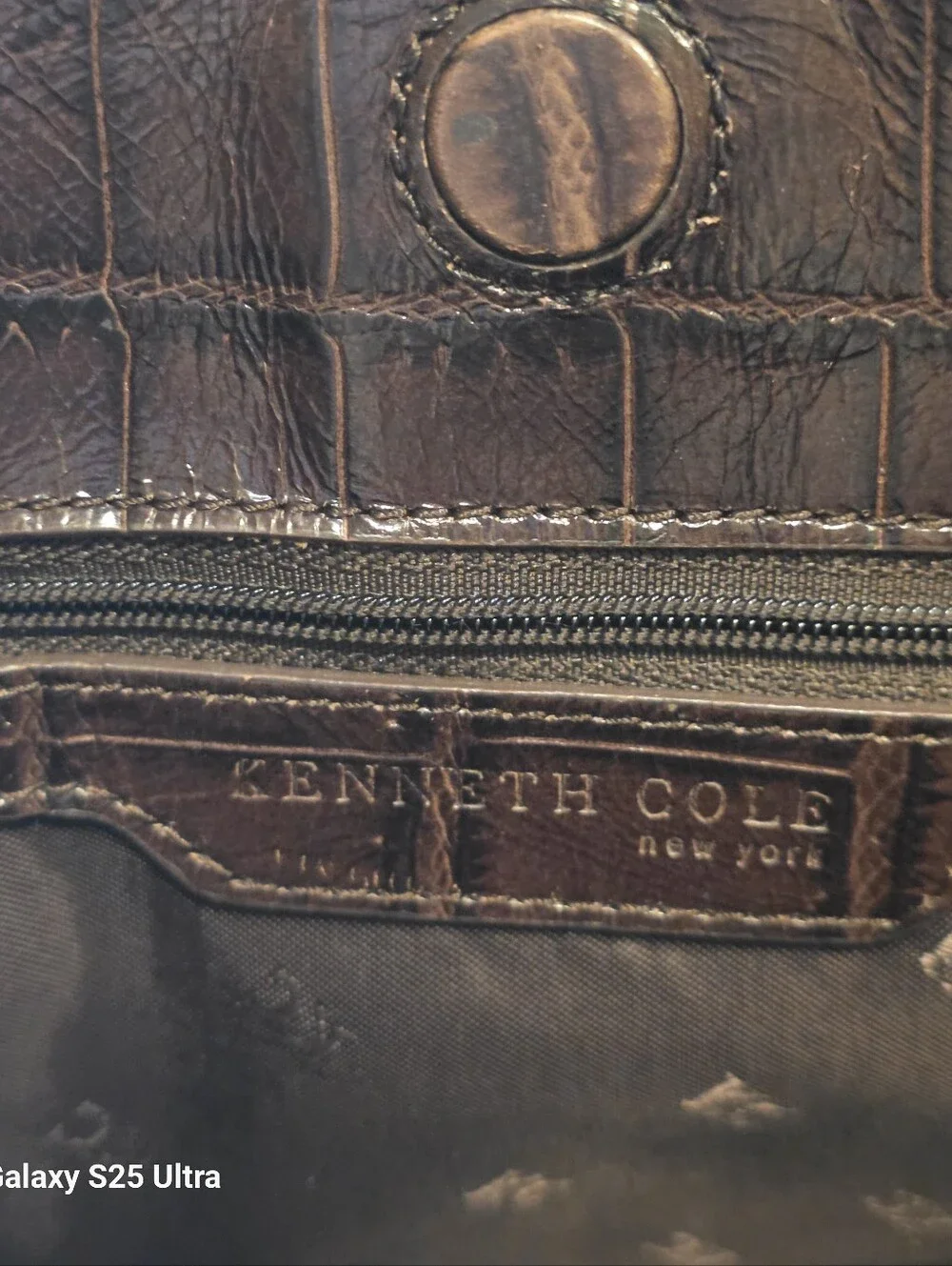 Vintage Kenneth Cole New York Espresso Croc Embossed Leather Tote Belted Buckle